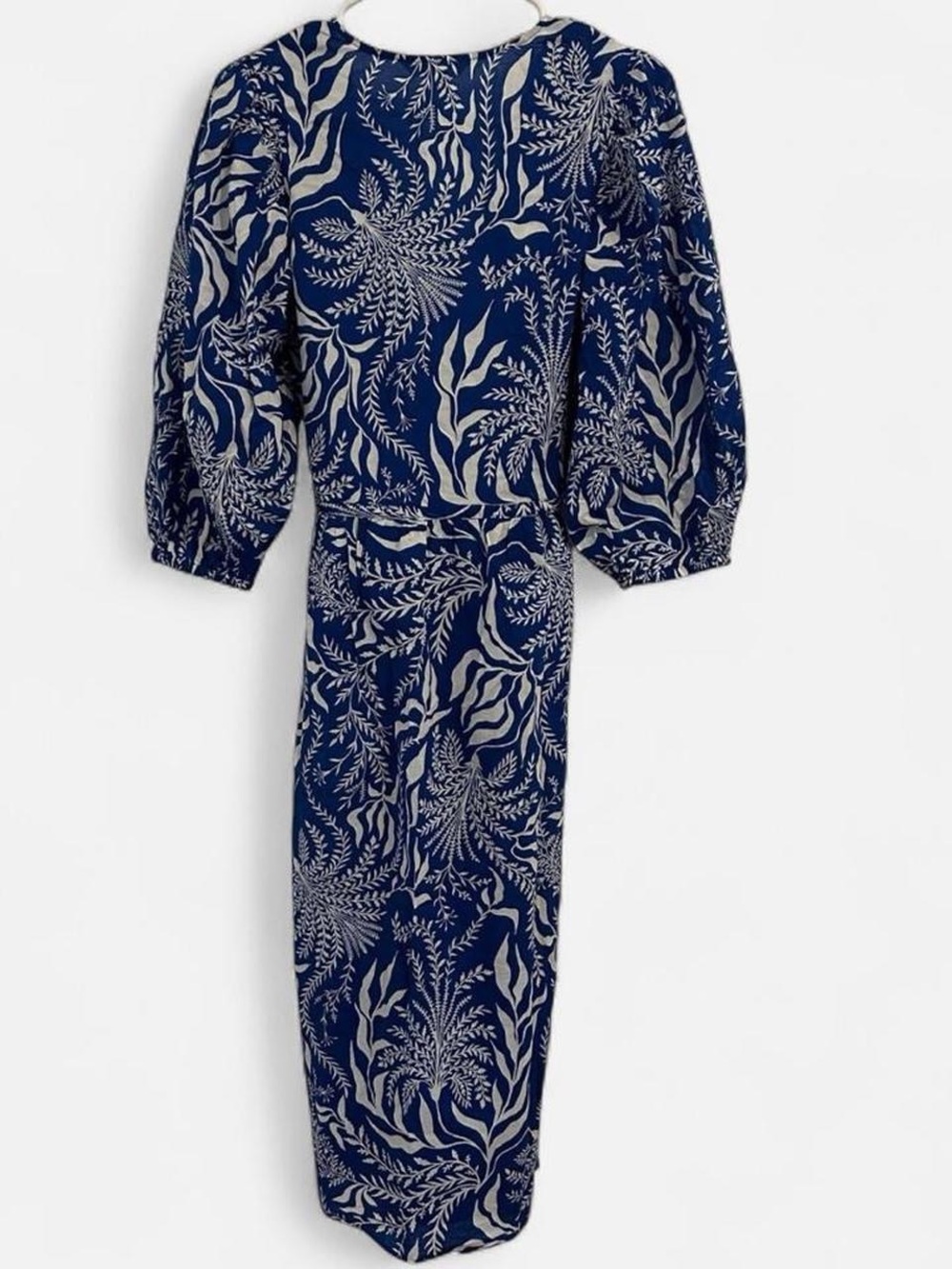 H&M Blue and White Floral Printed Adjustable Tie-Waist Midi Dress (Size XS) - Picture 3 of 6